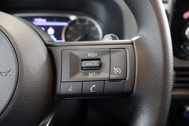 New 2025 Nissan Pathfinder S image 16