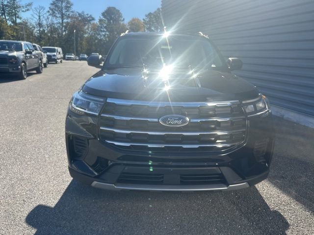 New 2026 Ford Explorer Active RWD image 8