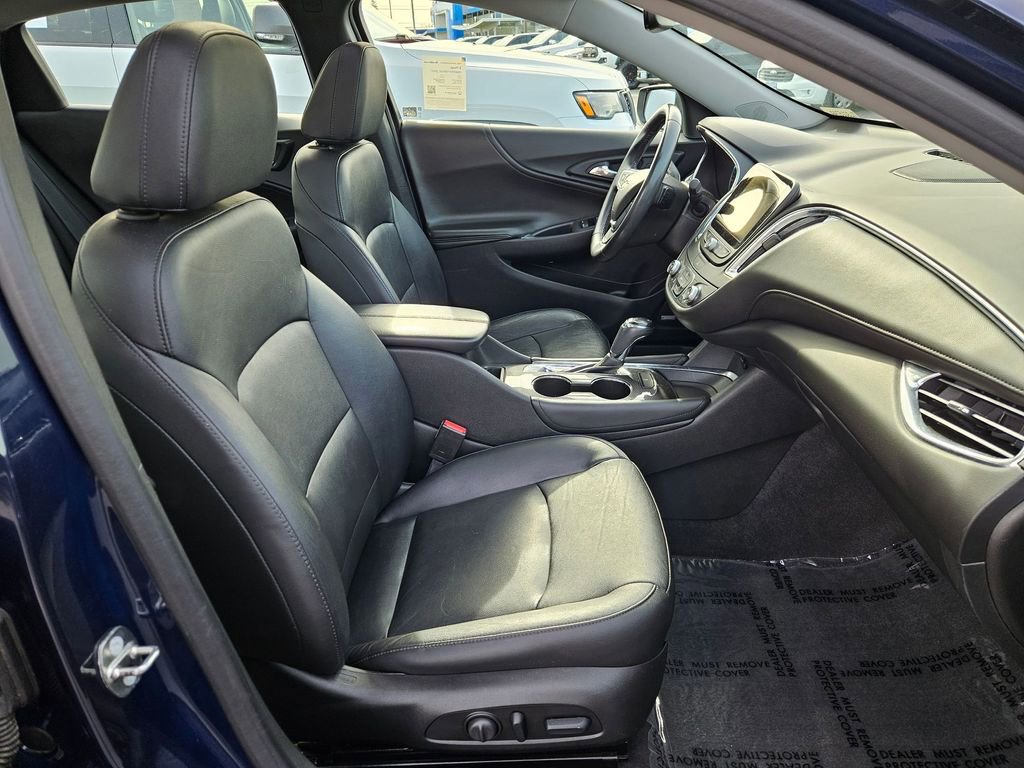 Used 2017 Chevrolet Malibu LT w/ True North Edition FWD image 29
