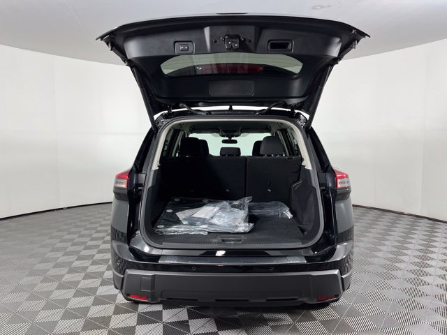 Certified 2026 Nissan Rogue SV FWD image 46