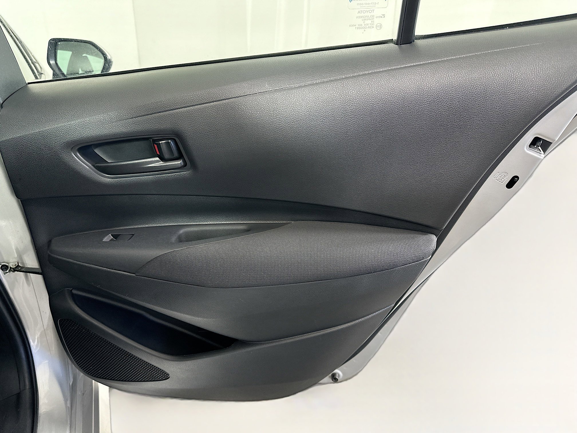 Used 2023 Toyota Corolla LE image 27