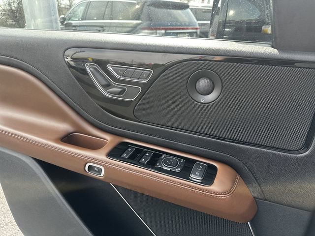 Certified 2024 Lincoln Aviator Reserve w/ Jet Package image 31