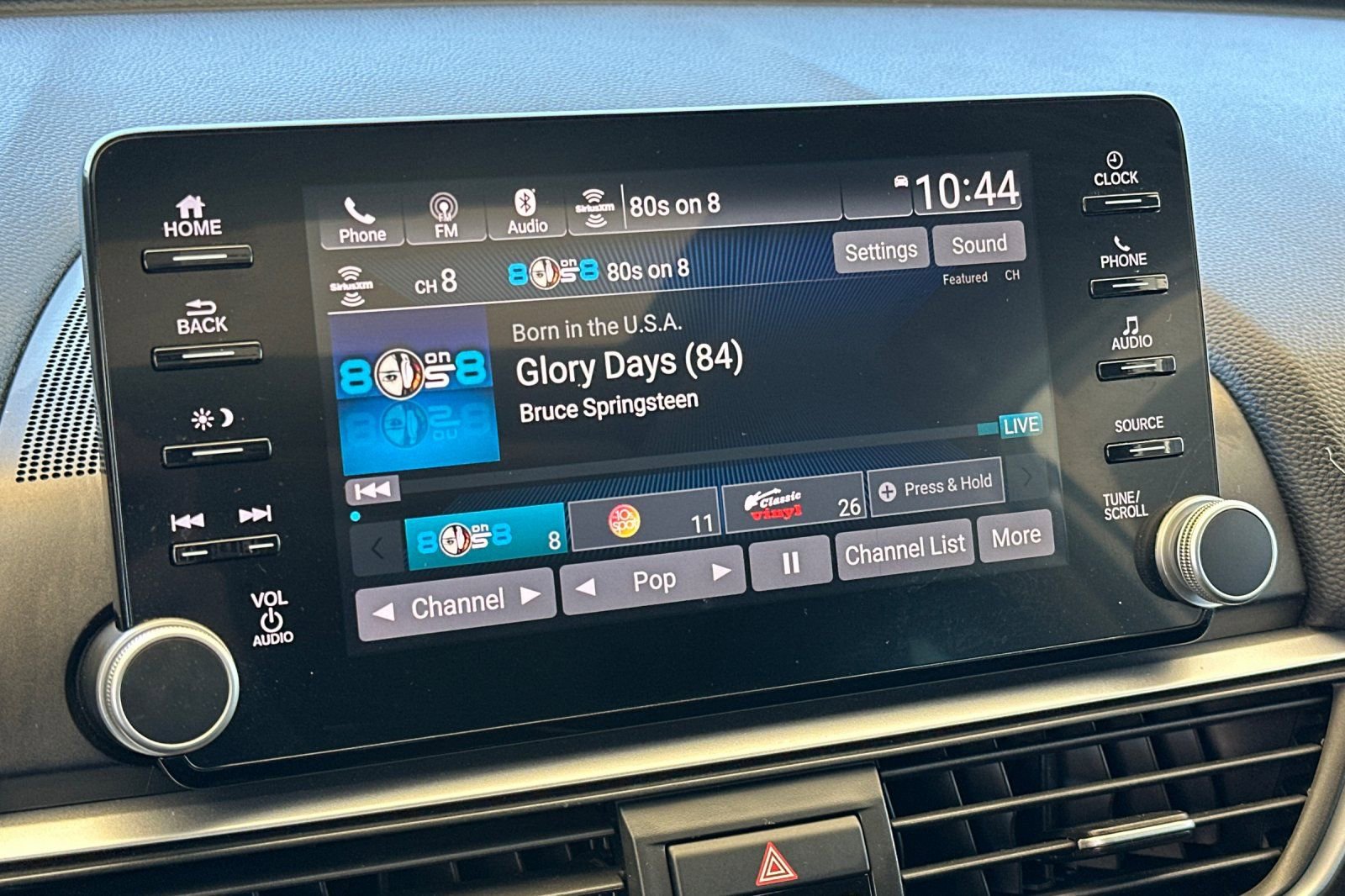 Used 2018 Honda Accord EX image 17