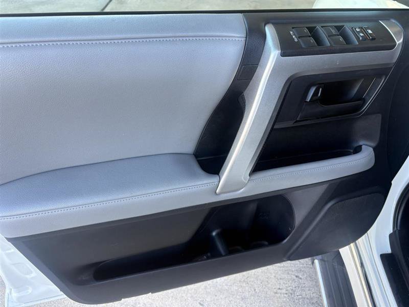 Used 2012 Toyota 4Runner SR5 RWD image 17
