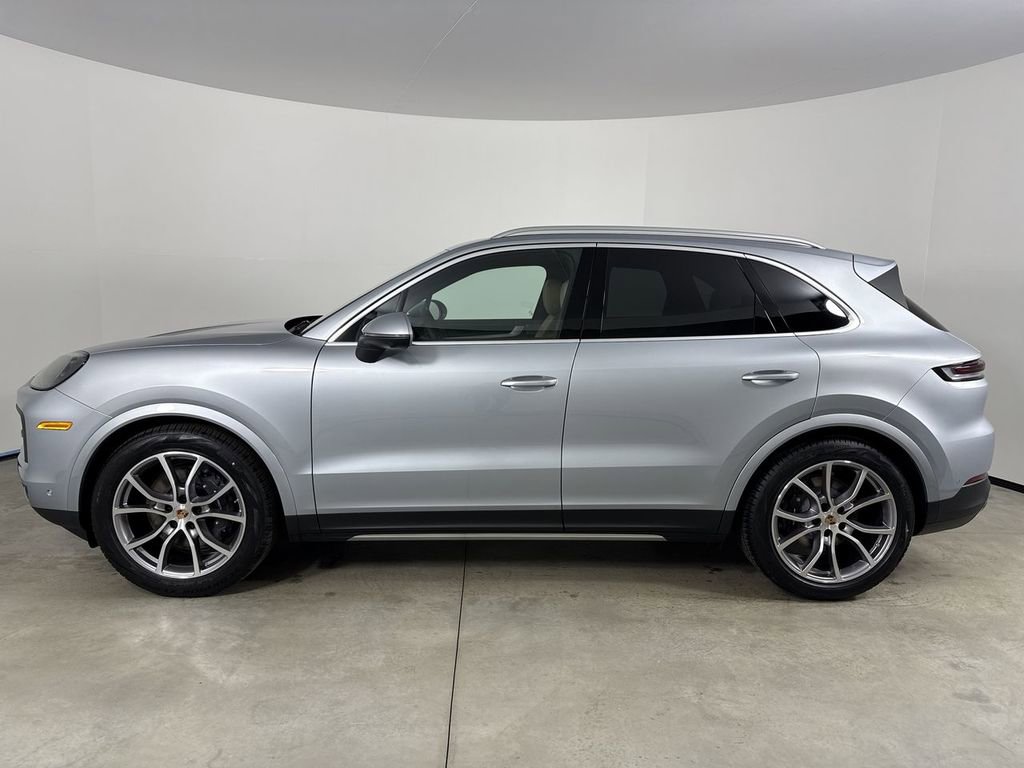 New 2026 Porsche Cayenne AWD/4WD image 2