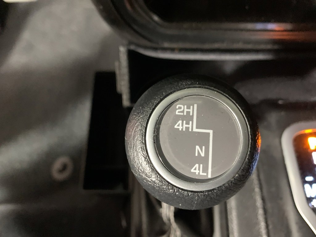 Used 2018 Jeep Wrangler Unlimited Sahara image 26