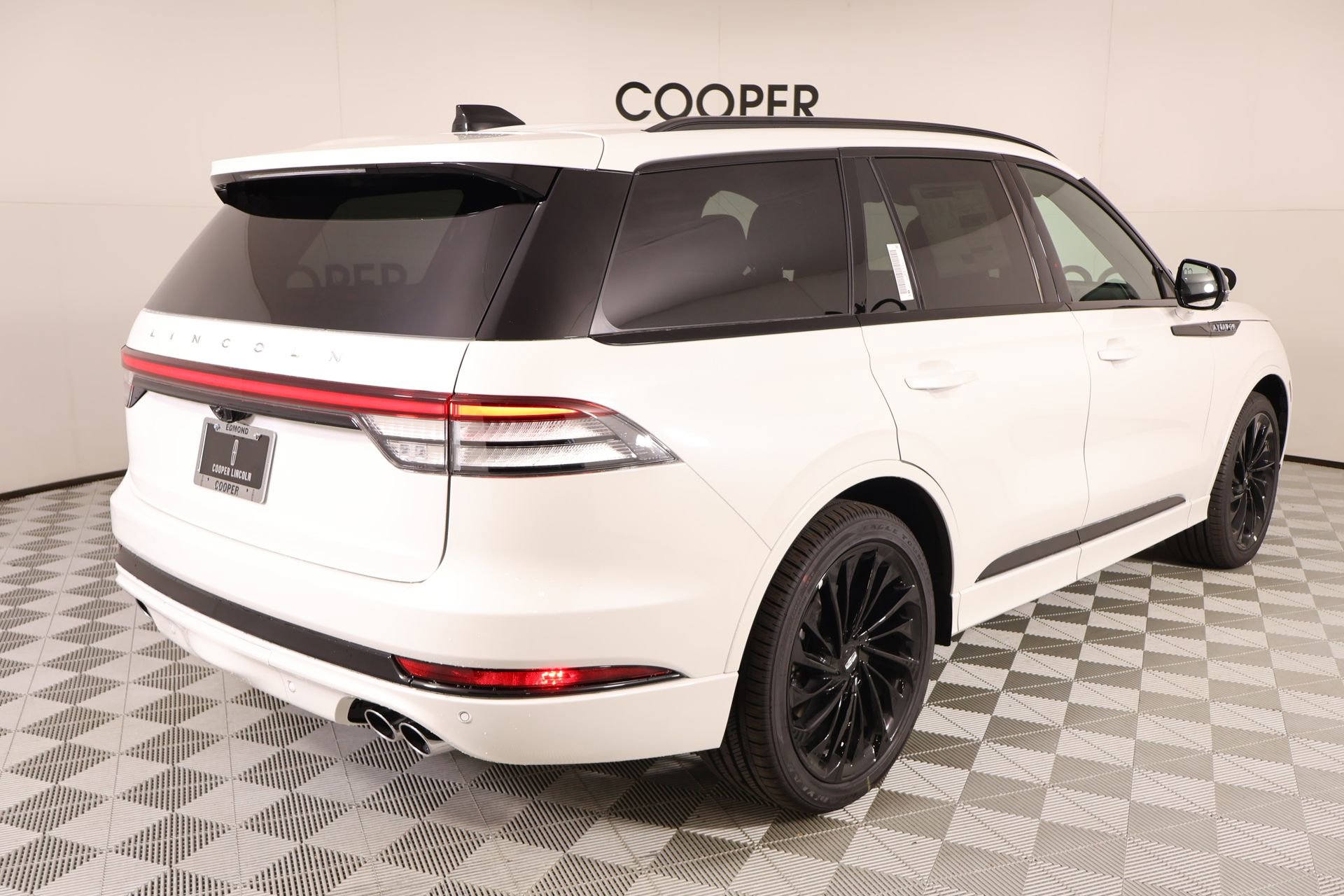 New 2026 Lincoln Aviator Reserve AWD/4WD image 22
