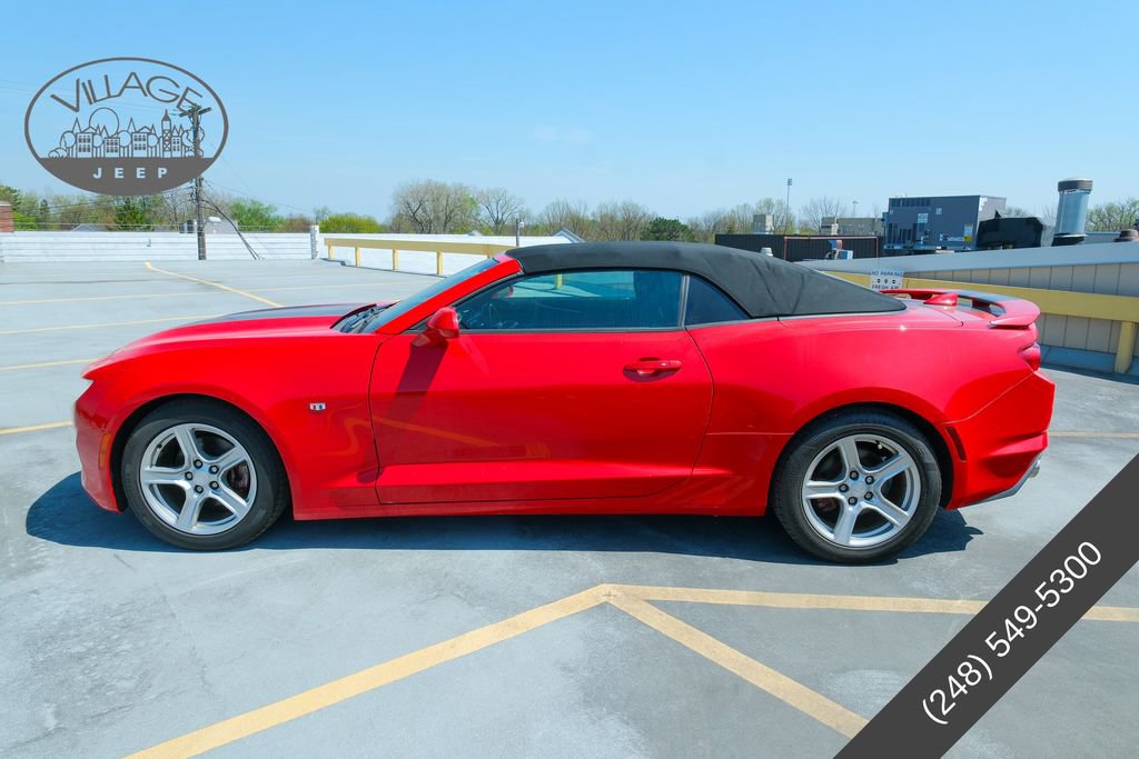 Used 2019 Chevrolet Camaro LT RWD image 7