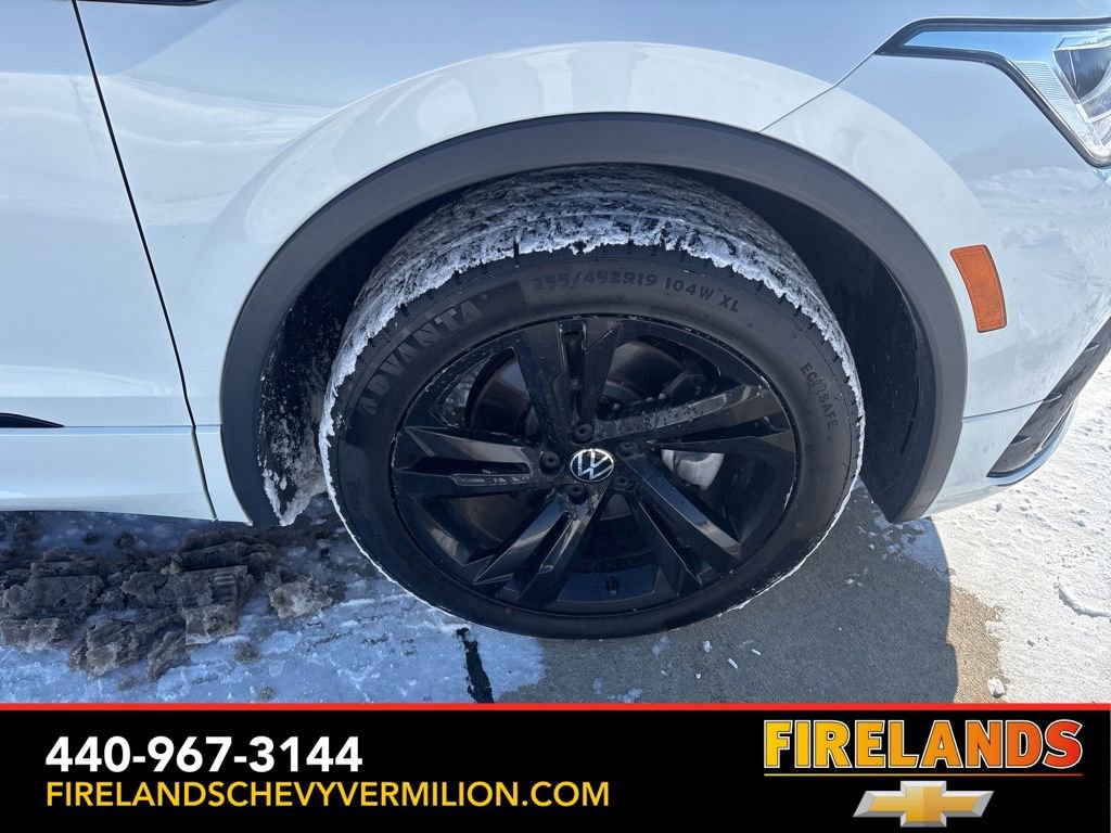 Used 2023 Volkswagen Tiguan SE R-Line image 58