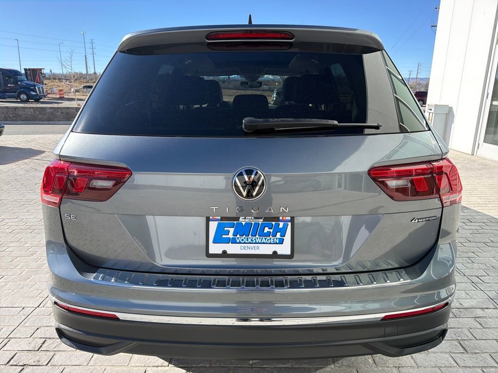 Certified 2022 Volkswagen Tiguan SE w/ Panoramic Sunroof Package image 6