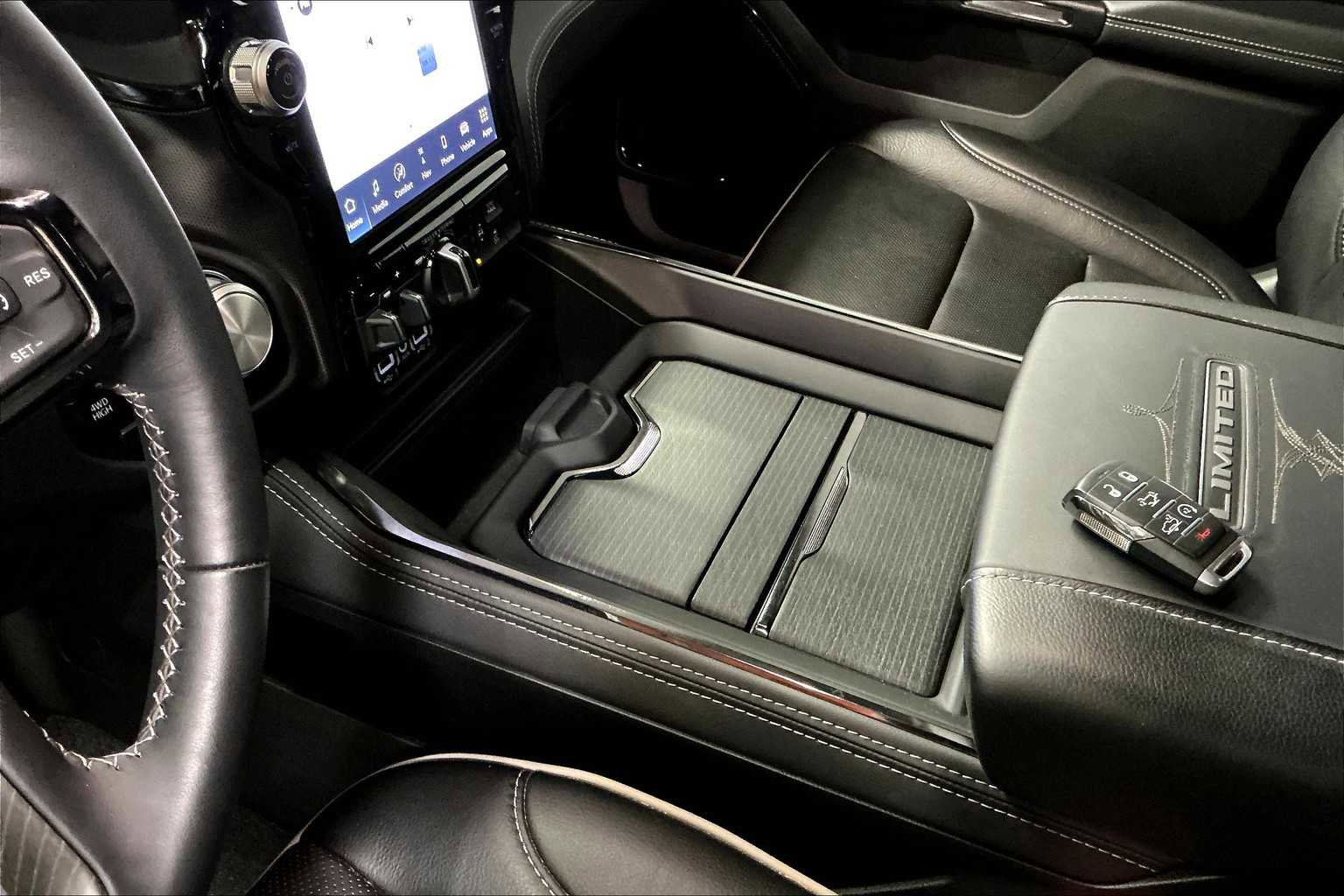 Used 2024 RAM 1500 Limited w/ Trailer Tow Group image 19