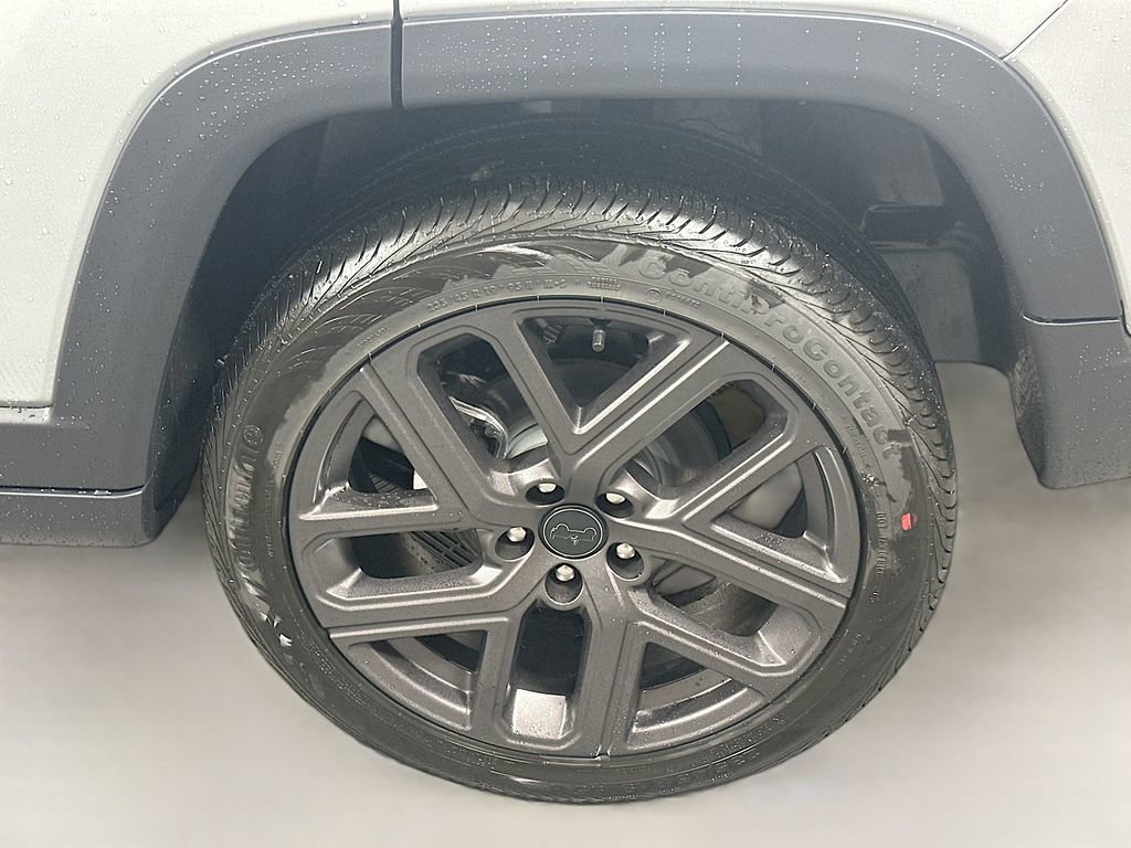 New 2026 Jeep Compass Latitude image 9