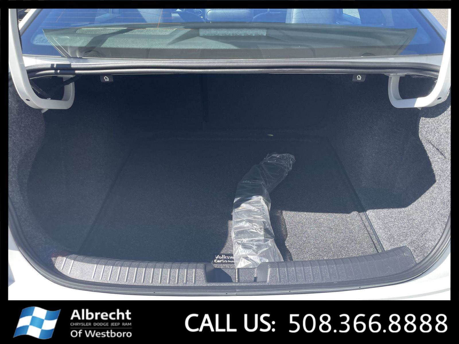 Used 2025 Volkswagen Jetta GLI Autobahn image 15