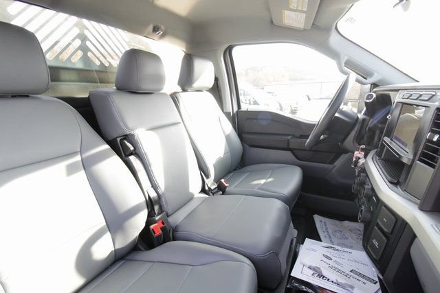 New 2024 Ford F550 4x4 Regular Cab Super Duty image 30