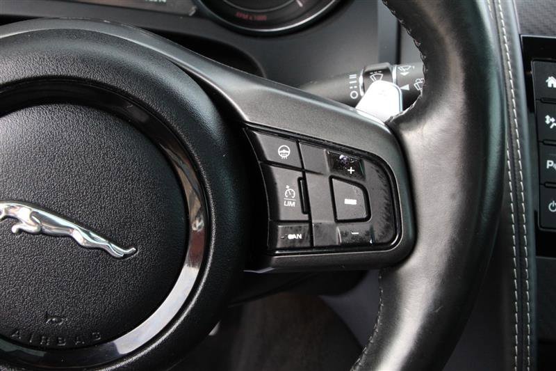 Used 2016 Jaguar F-TYPE R AWD/4WD image 20