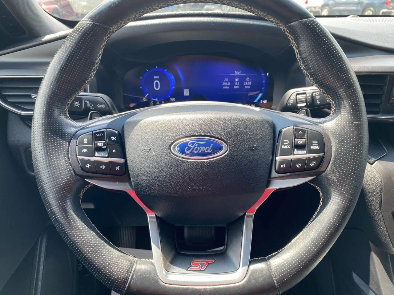 Used 2020 Ford Explorer ST w/ ST Street Pack image 16