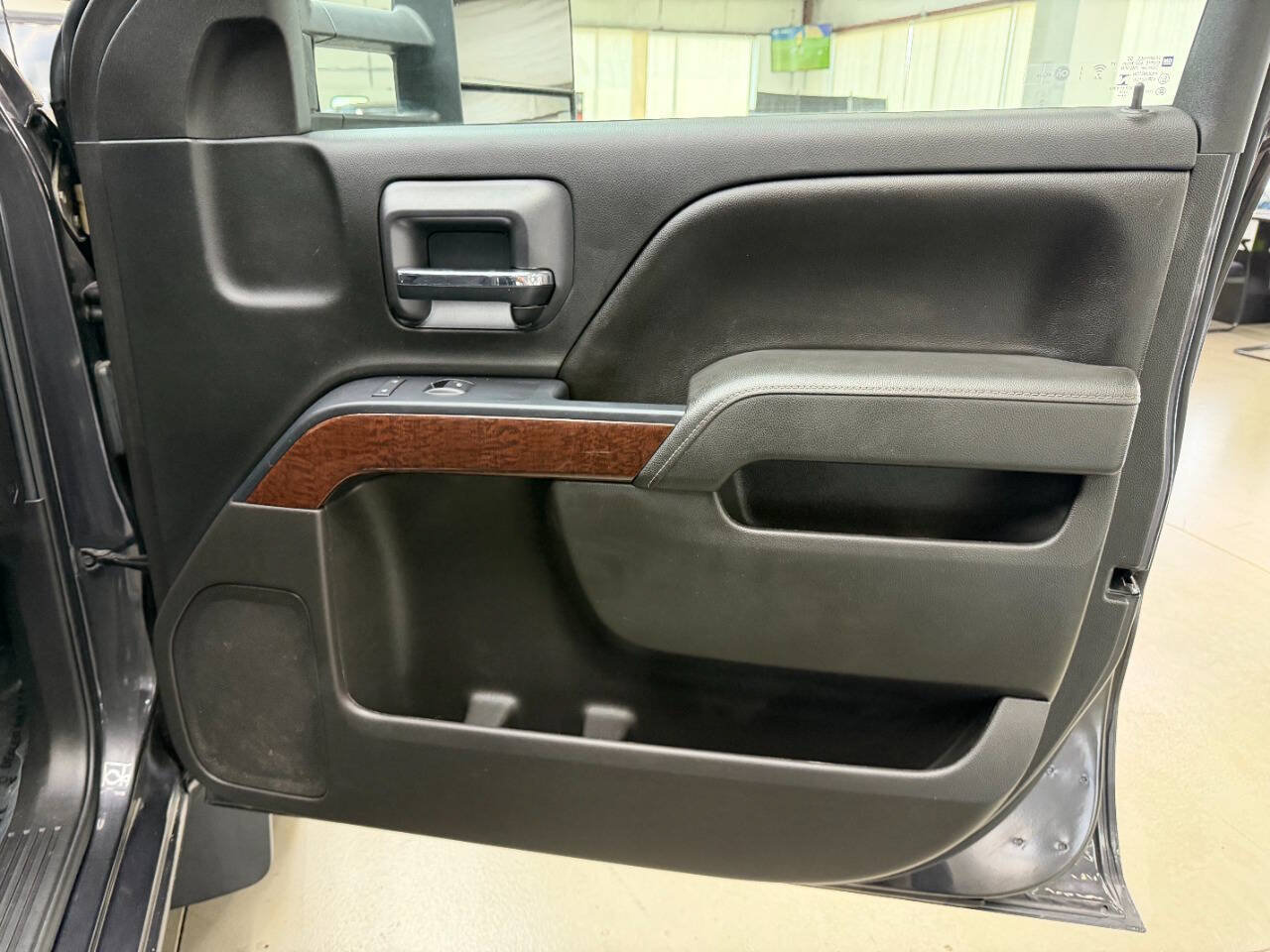 Used 2016 GMC Sierra 1500 SLE w/ SLE Value Package AWD/4WD image 16