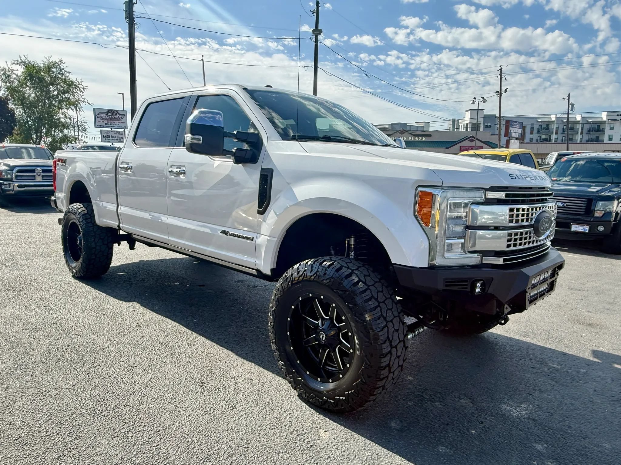Used 2017 Ford F350 Platinum w/ Platinum Ultimate Package AWD/4WD image 7