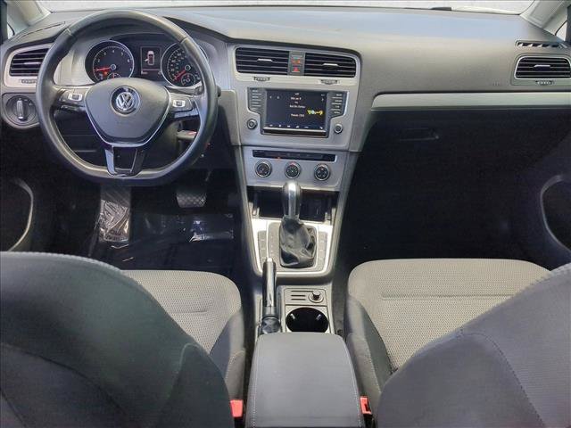 Used 2017 Volkswagen Golf S FWD image 13