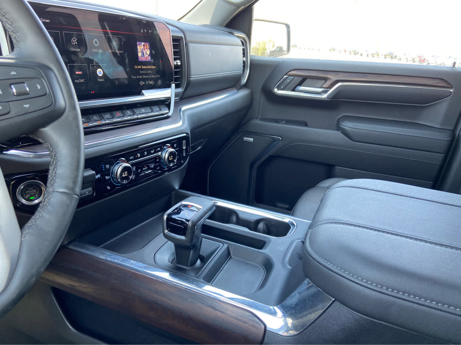 Used 2024 GMC Sierra 1500 SLT w/ SLT Premium Plus Package RWD image 35