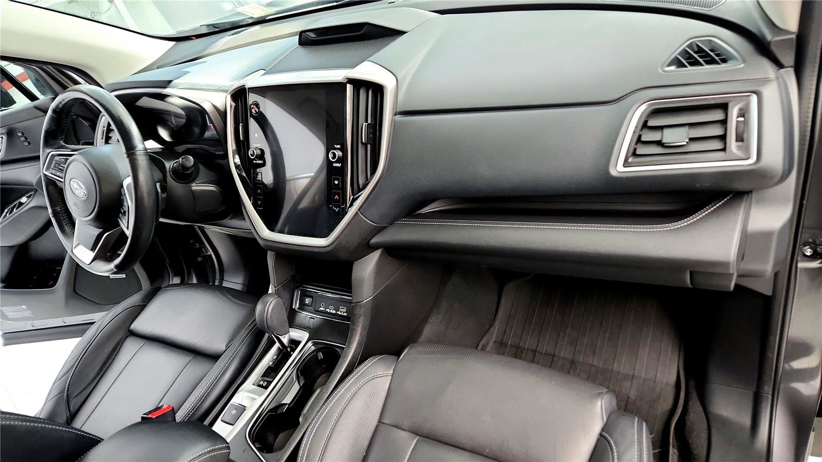 Used 2023 Subaru Ascent Limited w/ Technology Package image 16