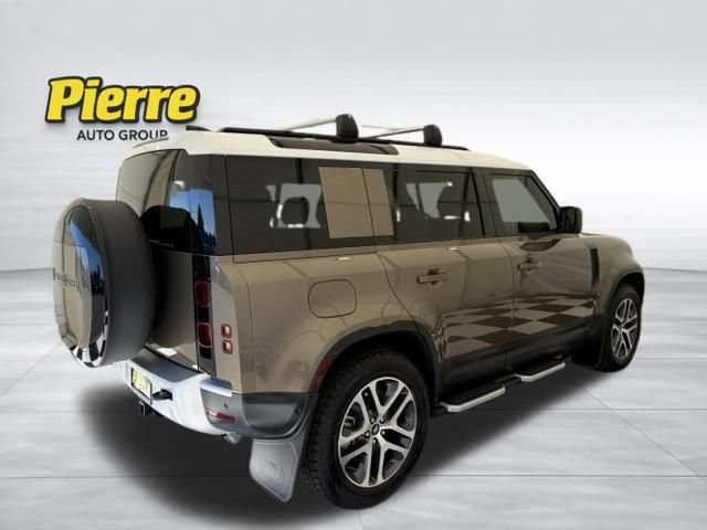 Used 2025 Land Rover Defender 110 S AWD/4WD image 8