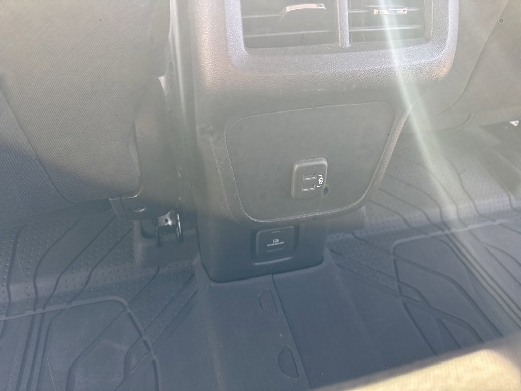 Used 2021 Chevrolet Equinox LT image 22