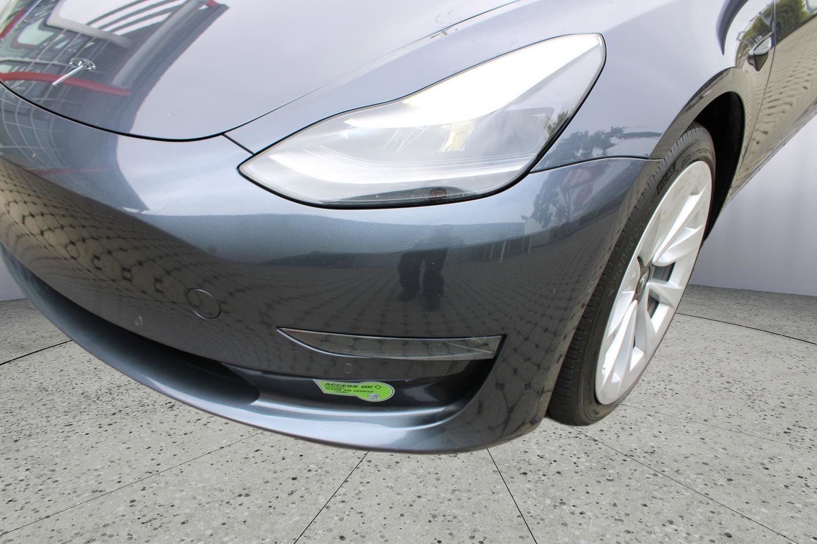 Used 2022 Tesla Model 3 Long Range AWD/4WD image 11