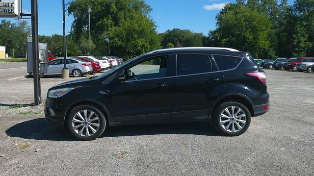 Used 2017 Ford Escape Titanium FWD image 9
