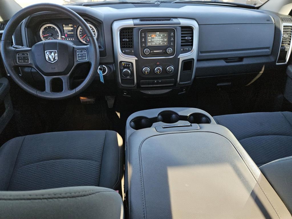 Used 2020 RAM 1500 Classic SLT image 10