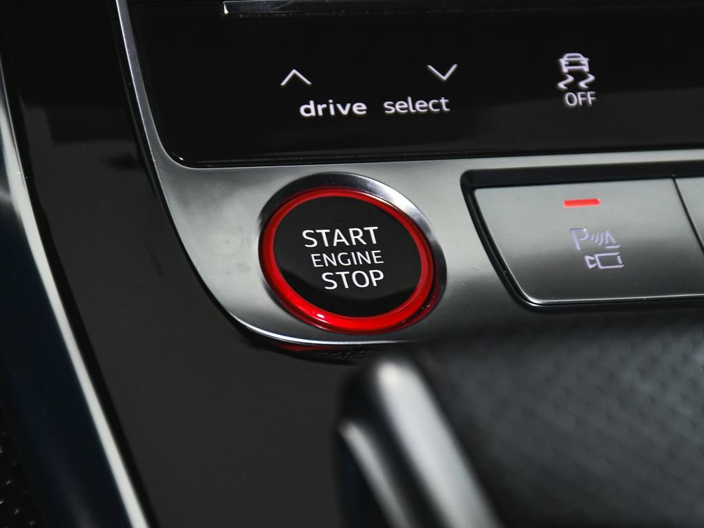 Used 2024 Audi SQ7 Prestige w/ Prestige Package AWD/4WD image 32