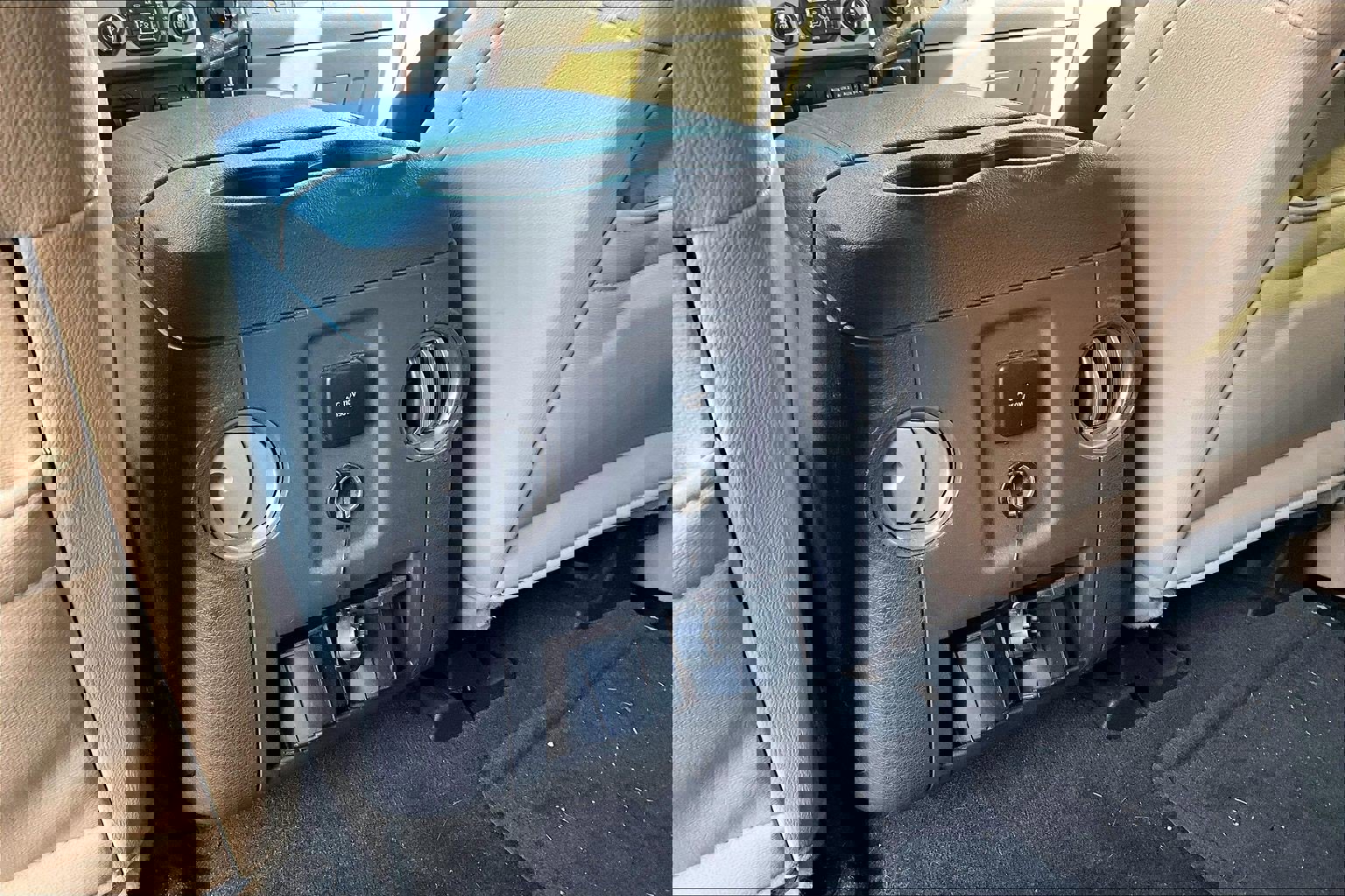 Used 2016 Ford F350 Lariat w/ Lariat Ultimate Package image 34