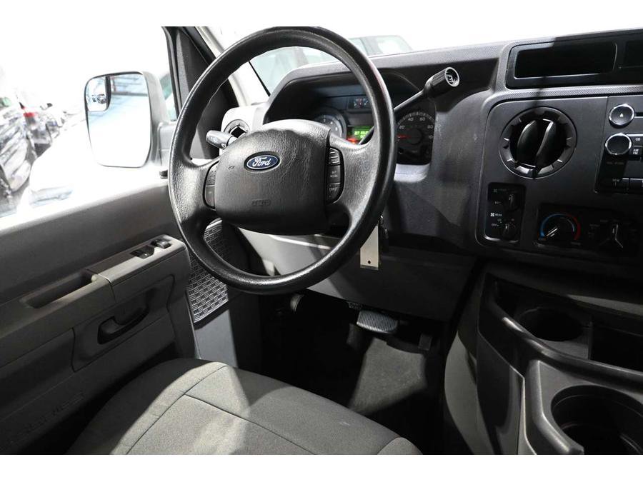 Used 2012 Ford E-350 and Econoline 350 XLT image 26