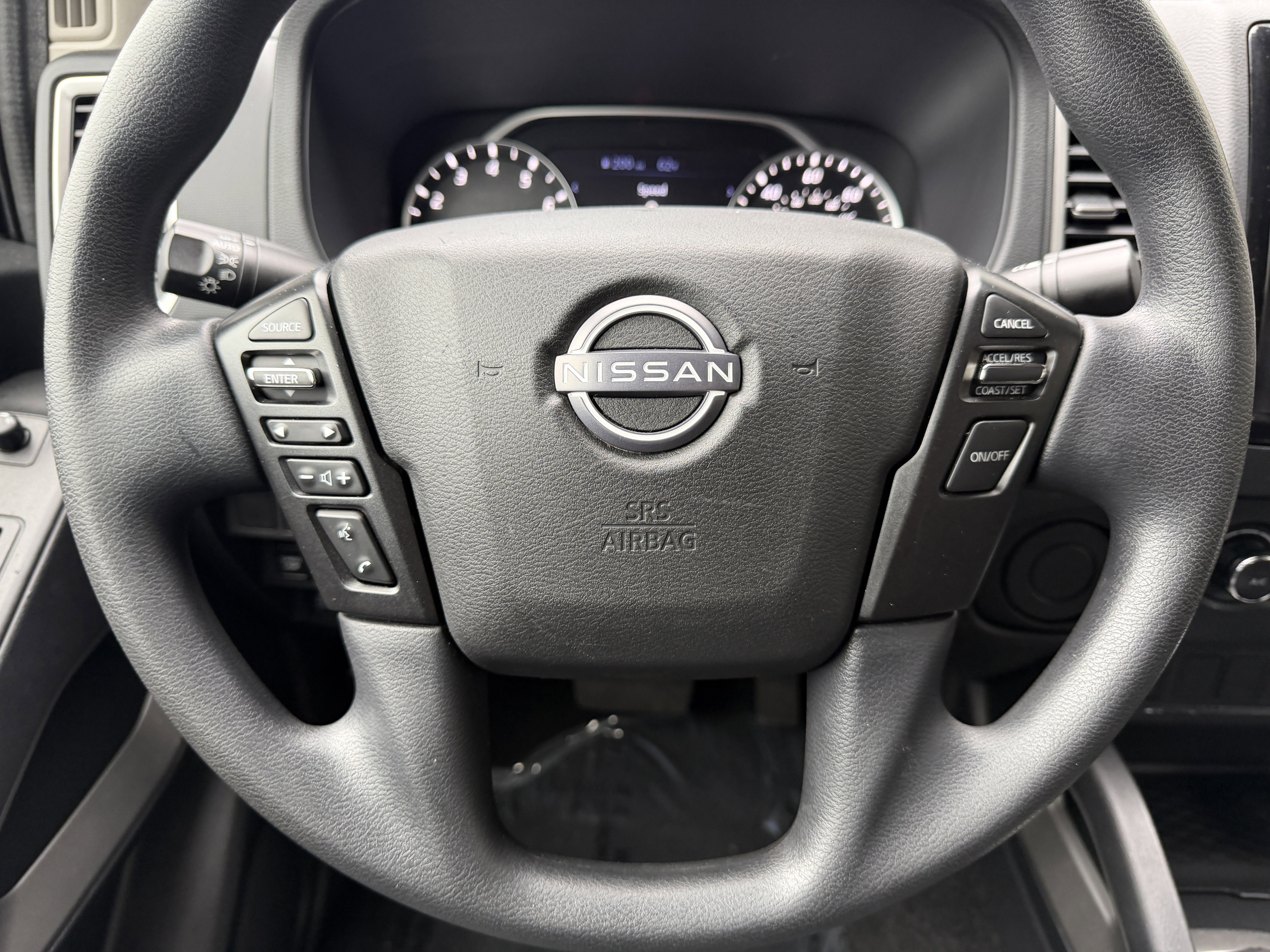 Used 2022 Nissan Frontier SV image 32