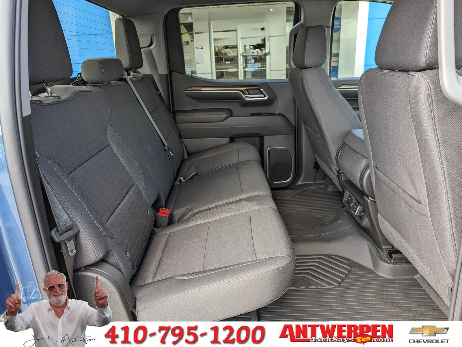 Certified 2024 Chevrolet Silverado 1500 RST w/ Z71 Off-Road Package image 10