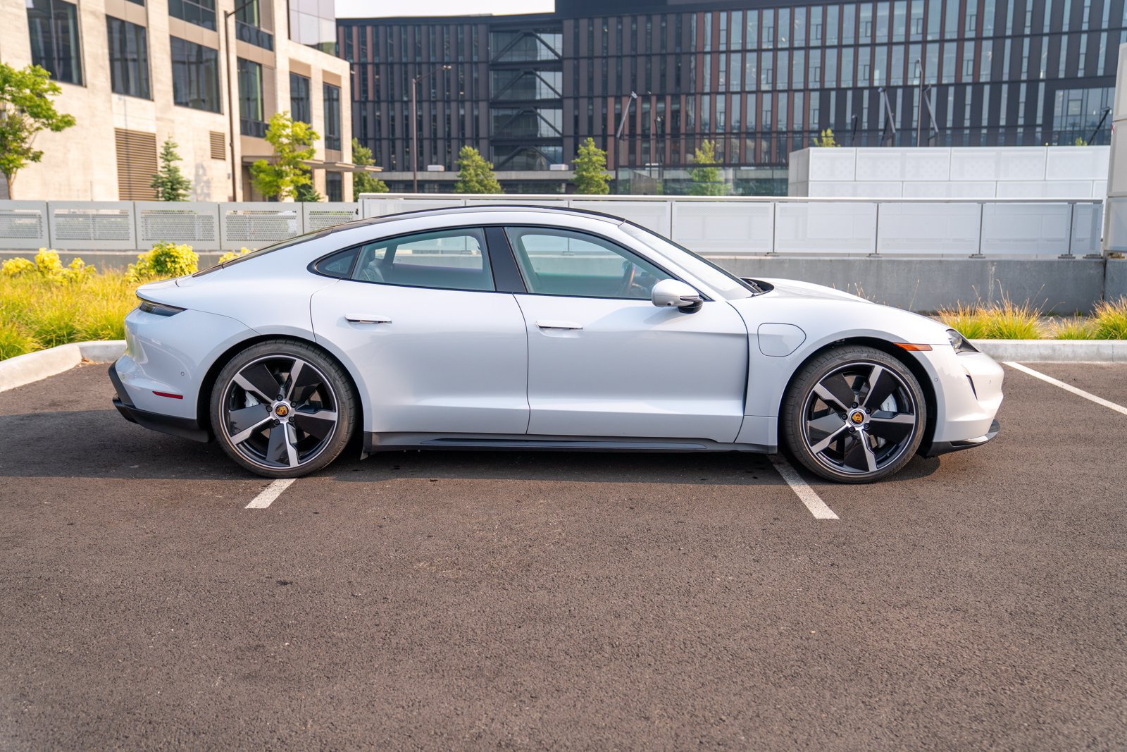 Certified 2023 Porsche Taycan Turbo AWD/4WD image 8