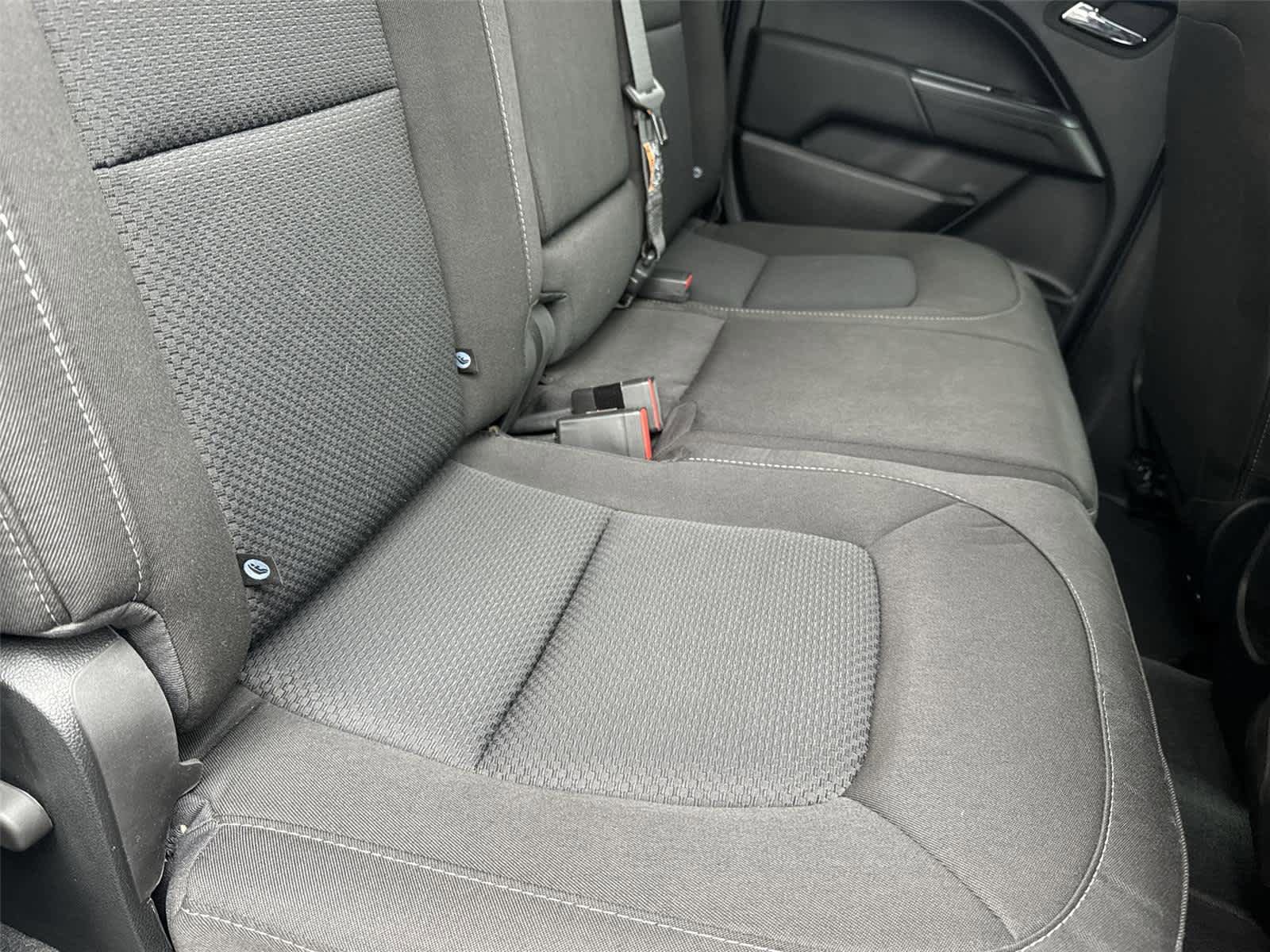 Used 2022 Chevrolet Colorado LT w/ LT Convenience Package image 14