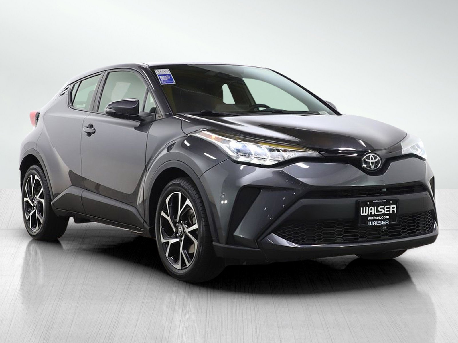 Used 2021 Toyota C-HR XLE FWD image 7