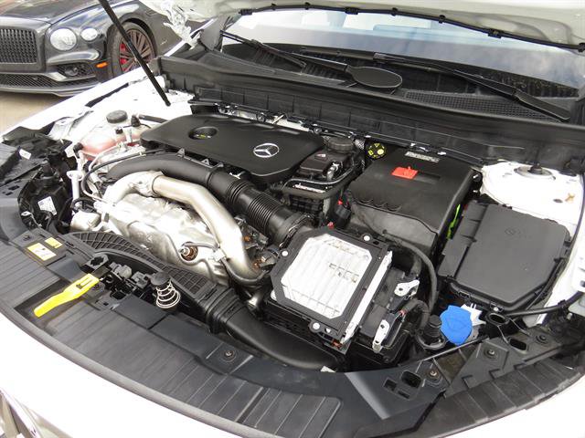 Used 2025 Mercedes-Benz GLB 250 4MATIC image 7