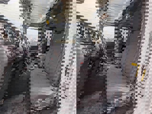 Used 2022 Jeep Gladiator Overland w/ Cold Weather Group image 20