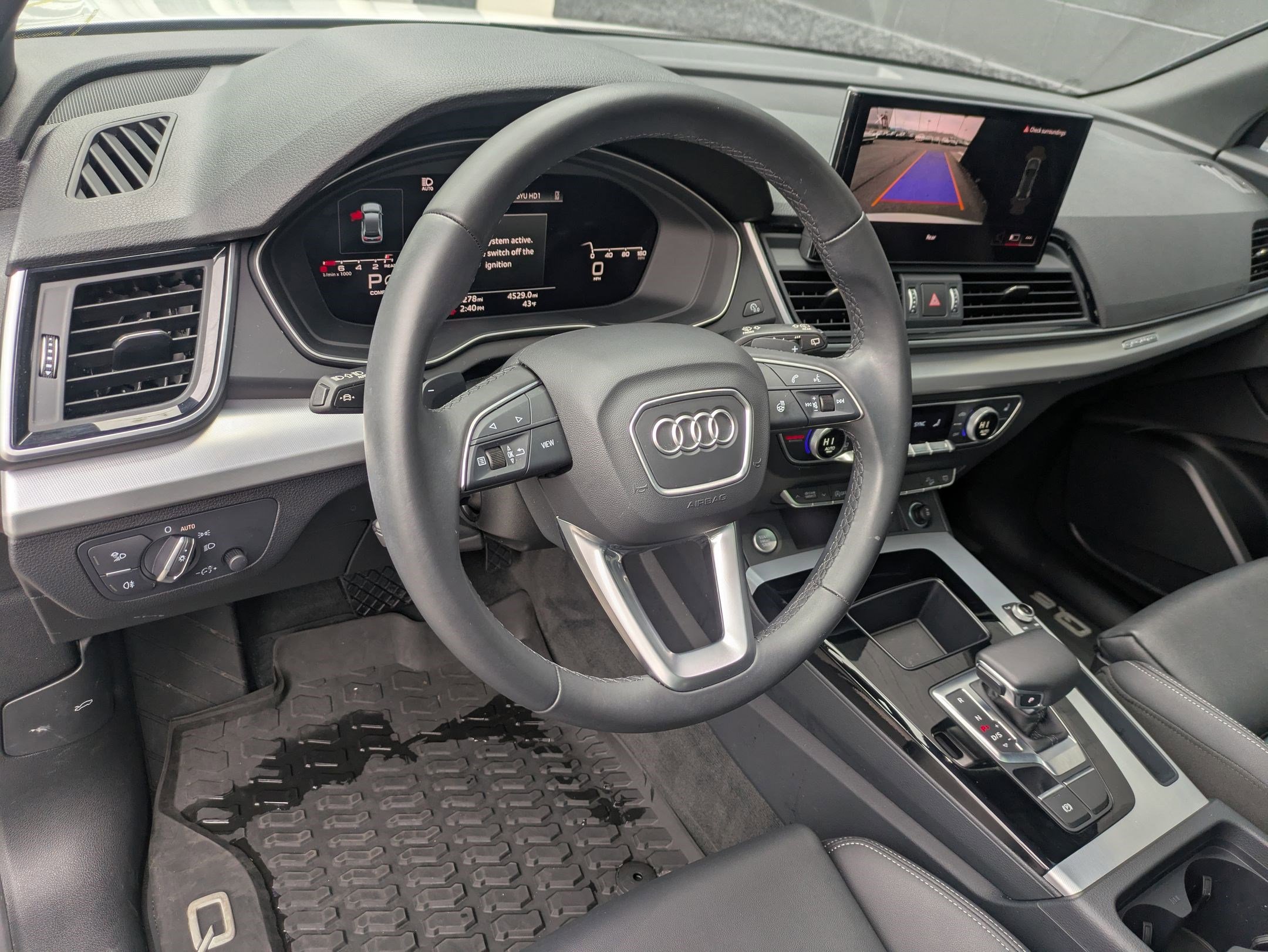 Certified 2025 Audi Q5 2.0T Premium image 12