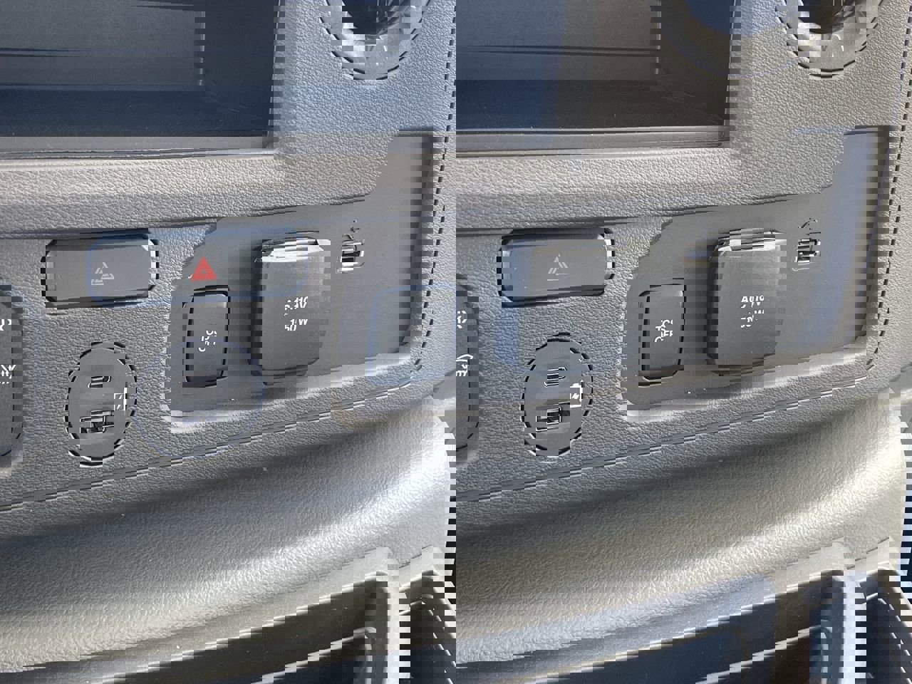 New 2025 Ford E-350 and Econoline 350 Super Duty w/ Power Equipment Group image 8