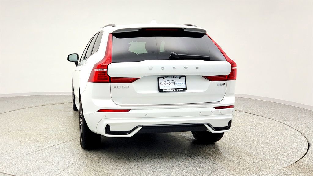 Used 2024 Volvo XC60 B5 Plus w/ Protection Package Premier AWD/4WD image 6