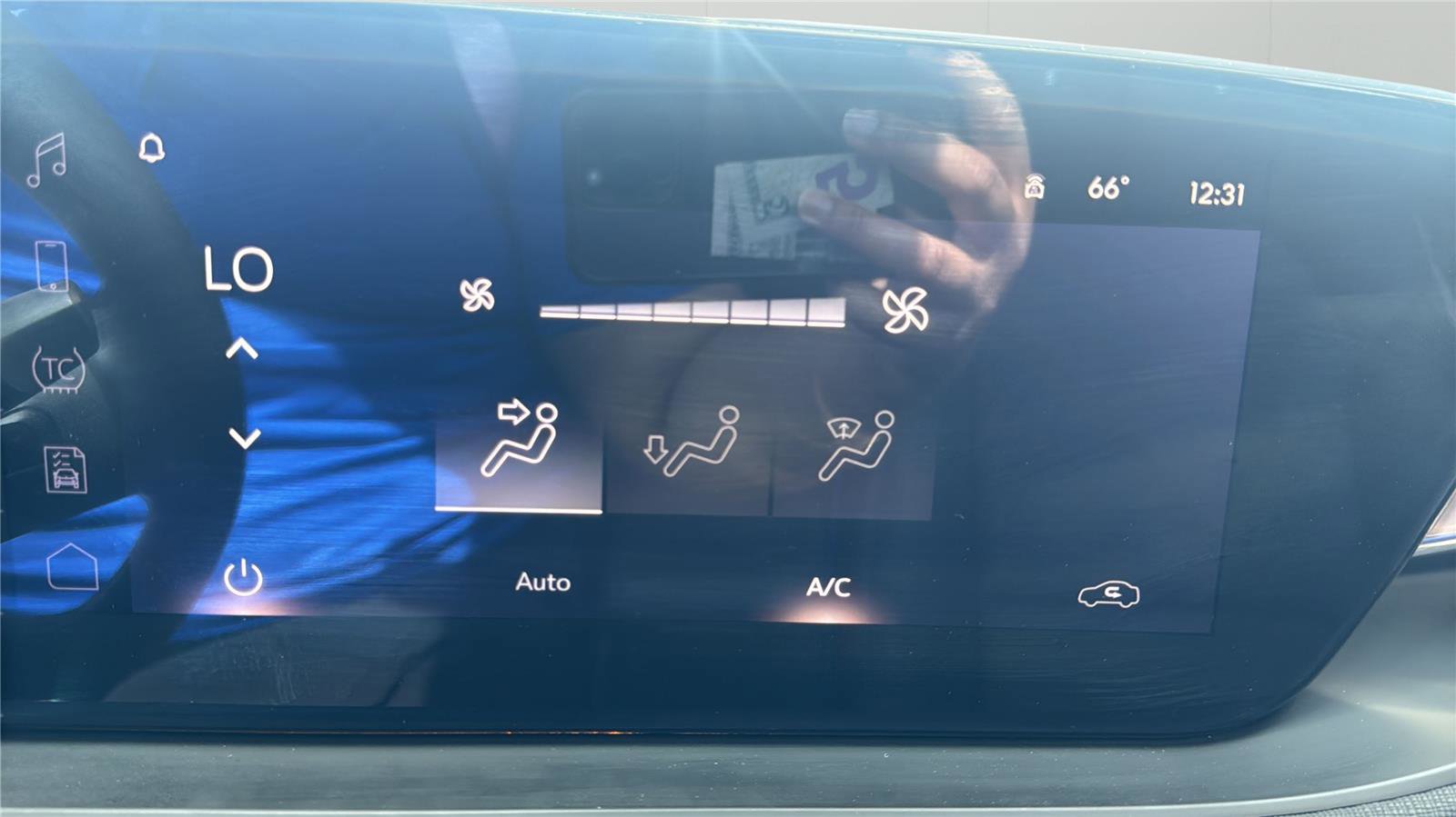 Used 2025 Buick Envista Sport Touring FWD image 18
