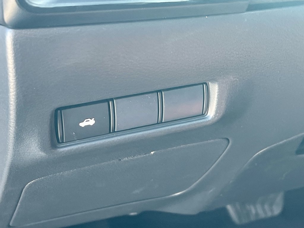 New 2027 Nissan Sentra SR FWD image 10