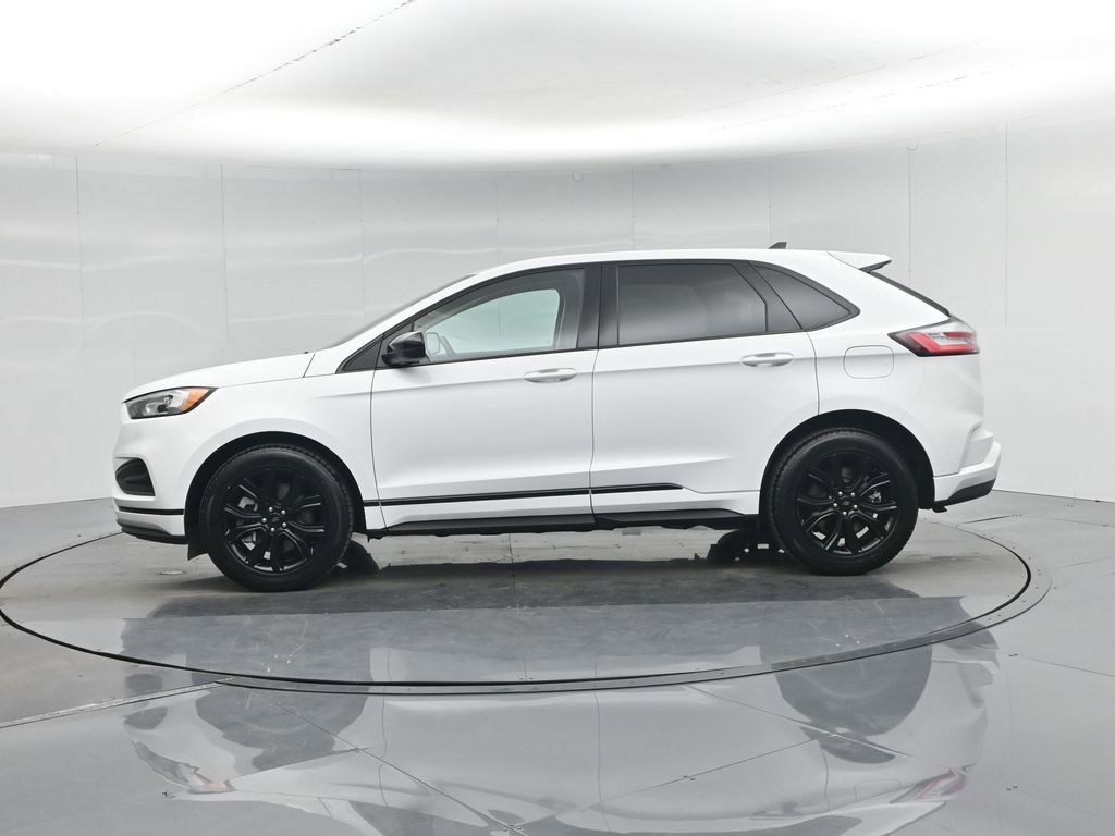 Used 2024 Ford Edge SE w/ Black Appearance Package image 31