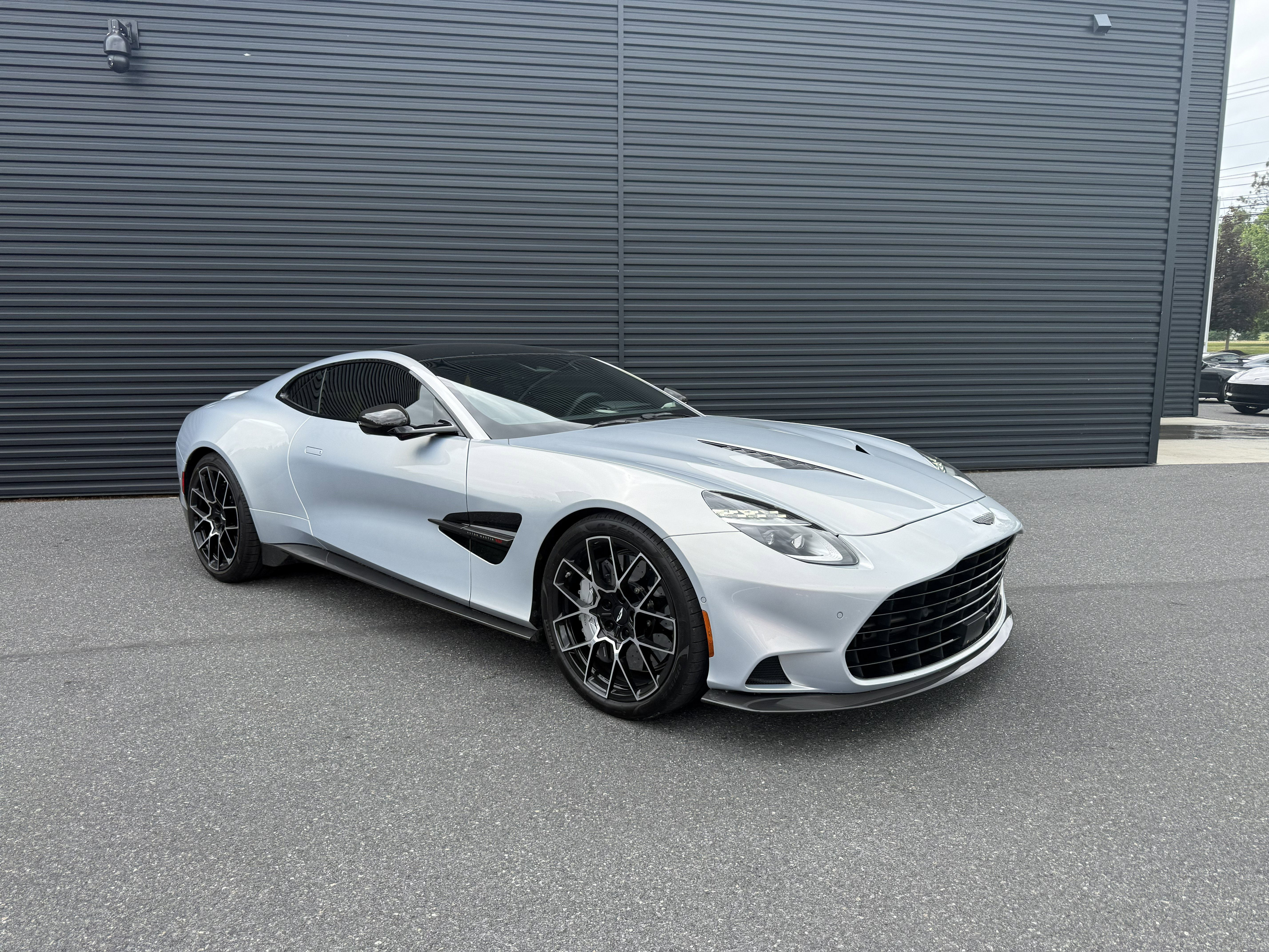 Used 2025 Aston Martin Vanquish