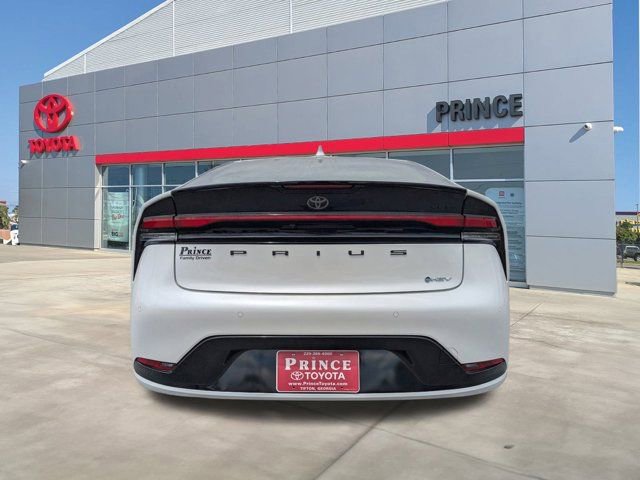 New 2025 Toyota Prius XLE image 9
