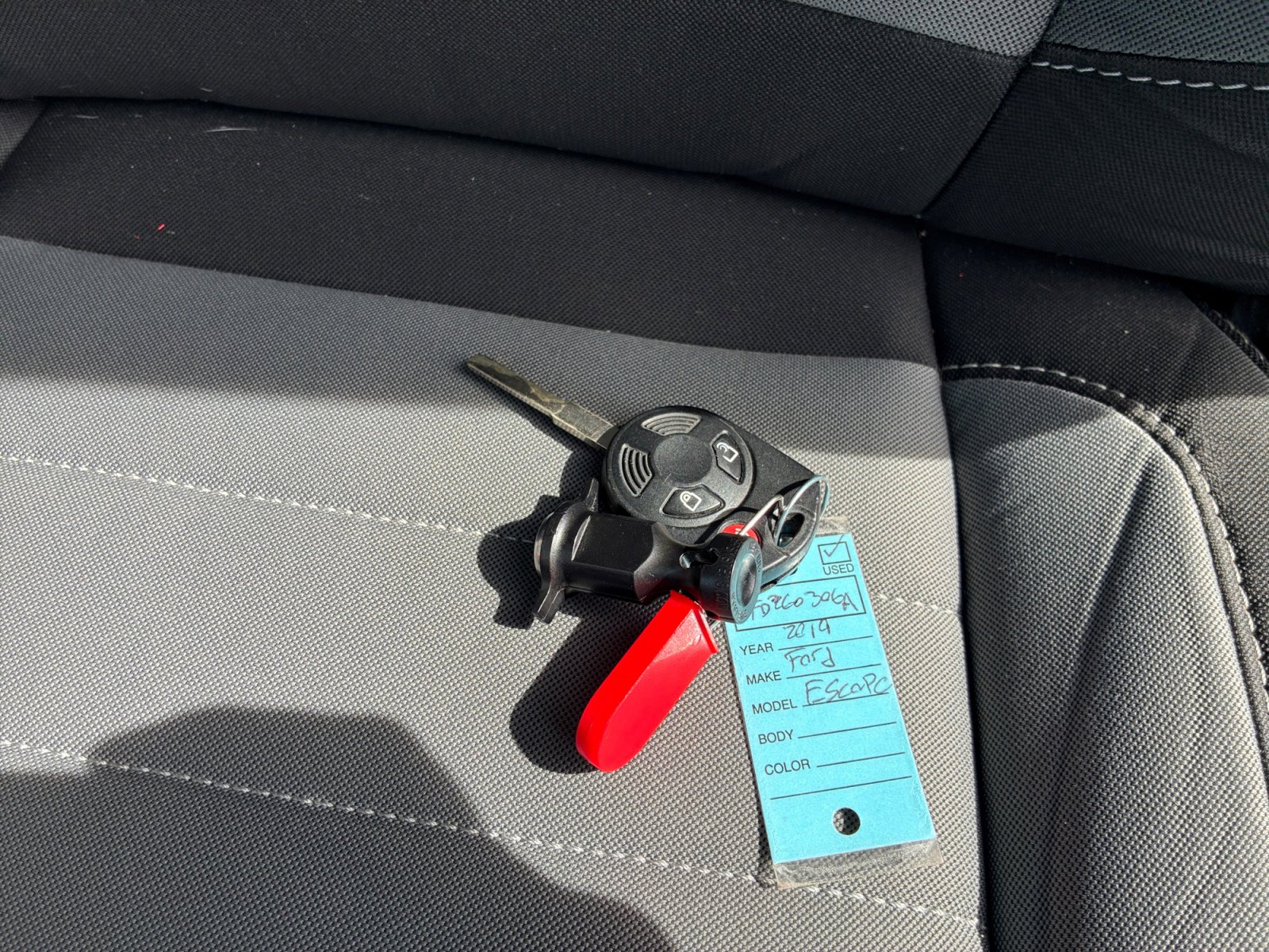 Used 2018 Ford Escape SE image 31