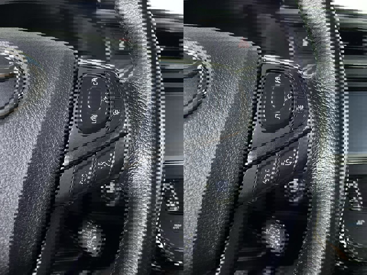 Used 2018 Toyota Avalon XLE image 25